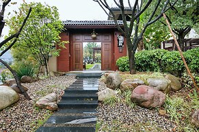 Floral Hotel Qiandaohu Shangju Villa