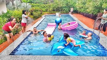 Riverside Park Eco Resort