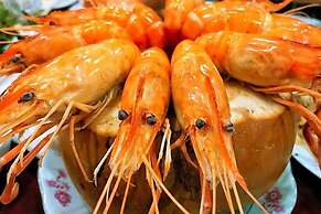 Riverside Park Eco Resort