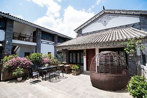 Floral Hotel Dali Honglongjing Junrui