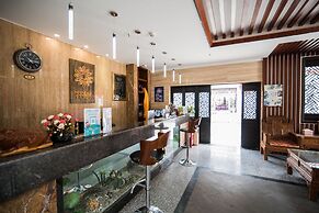 Floral Hotel Dali Honglongjing Junrui