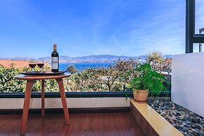 Floral Hotel Dali Jiapengshuian Lakeview