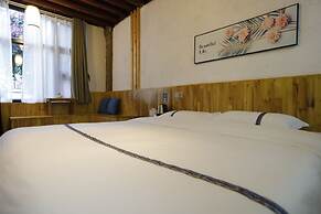 Floral Hotel Dali Zhuoyuan