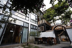 Floral Hotel Dali Zhuoyuan