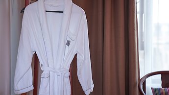 Floral Hotel Dali Yixin Yard