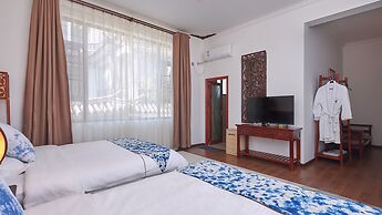 Floral Hotel Dali Yixin Yard