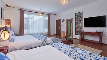 Floral Hotel Dali Yixin Yard