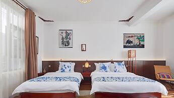 Floral Hotel Dali Yixin Yard