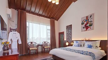 Floral Hotel Dali Yixin Yard