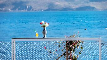 Floral Hotel Dali Shanhaiyiyu Lakeview