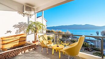 Floral Hotel Dali Shanhaiyiyu Lakeview