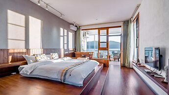 Floral Hotel Dali Shanhaiyiyu Lakeview