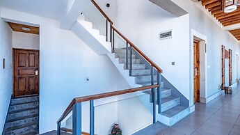 Floral Hotel Dali Shanhaiyiyu Lakeview