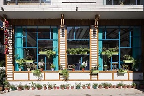 Floral Hotel Zhangjiajie Mengqi Meiju