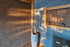 Floral Hotel Huize AD 1727