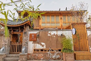 Floral Hotel Huize AD 1727