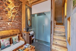 Floral Hotel Huize AD 1727