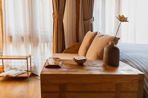 Floral Hotel Huize AD 1727