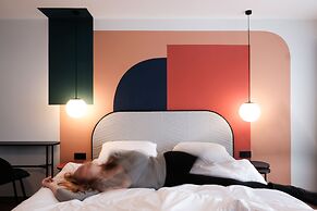 The Dot - 24-7 Check-in