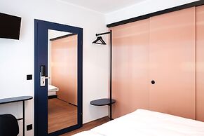 The Dot - 24-7 Check-in