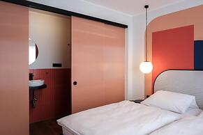 The Dot - 24-7 Check-in