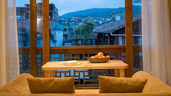 Floral Joy Cat Hotel