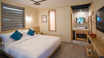 Floral Joy Cat Hotel