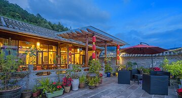 Floral Hotel Tengchong Heshun Hemuju