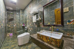 Floral Hotel Tengchong Heshun Hemuju