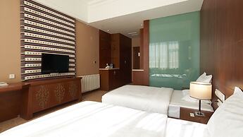 Floral Hotel Shangri-la Budange