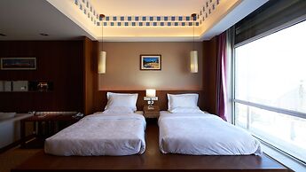 Floral Hotel Shangri-la Budange