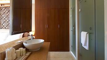 Floral Hotel Shangri-la Budange