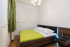 Budapest Promenade Apartments