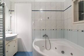 Budapest Promenade Apartments