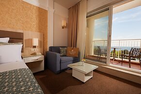 Dreams Sunny Beach Resort & Spa Premium All Inclusive