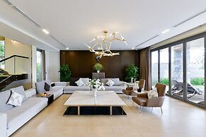 The Five Stars Villa