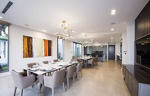 The Five Stars Villa