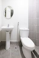 OYO 152 Sangco Condotel