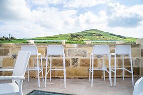 Ta' Pinu B&B