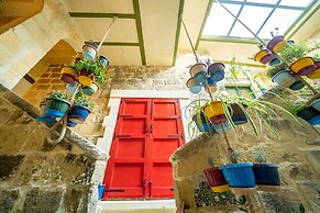 Ta' Pinu B&B