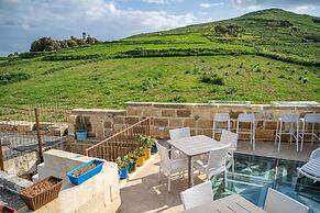 Ta' Pinu B&B