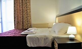 Hotel Utomlennye Solntsem