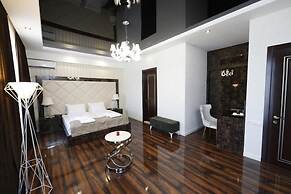 Olympus Hotel By Umbrella