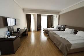 Olympus Hotel By Umbrella