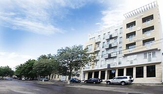 Olympus Hotel By Umbrella