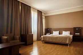 Olympus Hotel By Umbrella