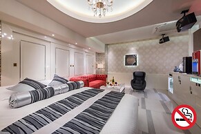 Hotel Dior7 - Adults Only