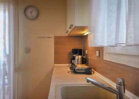 Balconies on Sea - The Garden Apartment