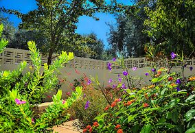 Balconies on Sea - The Garden Apartment