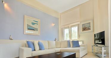 Balconies on Sea - The Garden Apartment